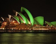 Sydney_Opera_House_St_Patricks_2010